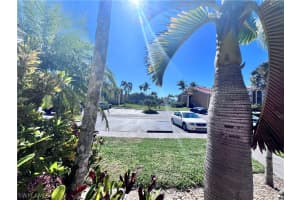 1240 Wildwood Lakes Boulevard, Naples, FL 34104 - MLS#226007106