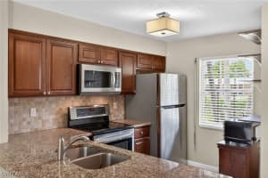 6300 Pointe Boulevard, Fort Myers, FL 33919 - MLS#226007108