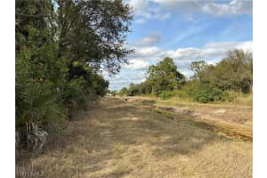 3700 Dora Avenue, Lehigh Acres, FL 33971 - MLS#226007128