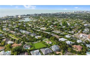 690 Murex Drive, Naples, FL 34102 - MLS#226007174