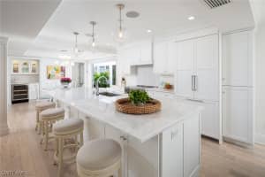 230 6th Avenue, Naples, FL 34102 - MLS#226007183