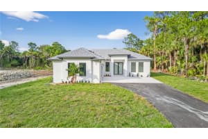 1749 10th Ave Ne, Naples