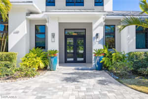 1300 Nautilus Road, Naples, FL 34102 - MLS#226007234