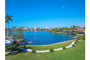 383 Harbour Drive, Naples, FL 34103 - MLS#226007237