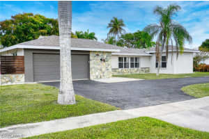 233 Shadowridge Court, Marco Island, FL 34145 - MLS#226007247