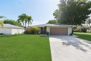 104 Johnnycake Dr, Naples