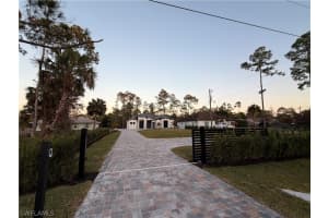 526 16th Street, Naples, FL 34117 - MLS#226007270