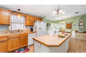 121 GRASSY KEY Lane, Naples, FL 34114 - MLS#226007291