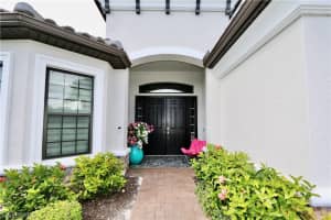 8337 Promoso Court, Naples, FL 34114 - MLS#226007295