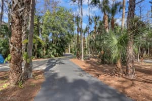 4275 11th Ave Sw, Naples