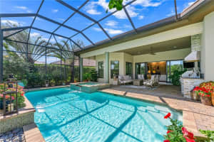 6818 Canwick Cove Cir, Naples