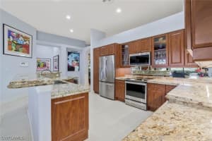 910 Villa Florenza Drive, Naples, FL 34119 - MLS#226007346