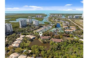 668 Wiggins Bay Drive, Naples, FL 34110 - MLS#226007389