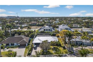 420 GOLF Drive, Naples, FL 34102 - MLS#226007395