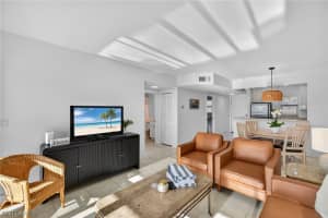 801 River Point Drive, Naples, FL 34102 - MLS#226007414