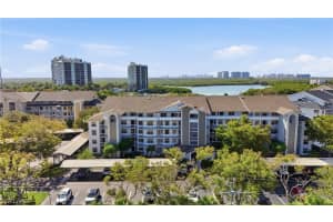 360 Horse Creek Dr 101, Naples 360 Horse Creek Dr 101, Naples