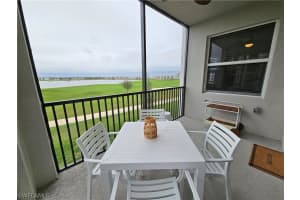 5749 Double Eagle Cir 4523, Ave Maria