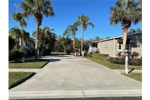 1623 Diamond Lake Circle, Naples, FL 34114 - MLS#226007439