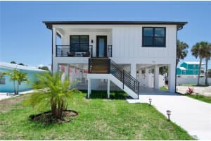 170 Washington Ave, Fort Myers Beach