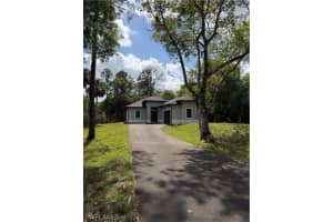 2864 66th Ave Ne, Naples