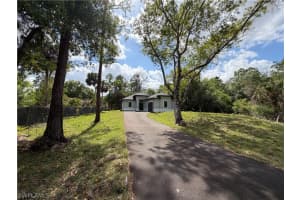 2864 66th Avenue, Naples, FL 34120 - MLS#226007446