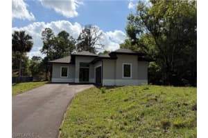 2864 66th Avenue, Naples, FL 34120 - MLS#226007446