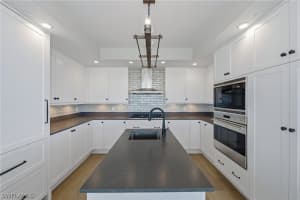 13665 Vanderbilt Drive, Naples, FL 34110 - MLS#226007458