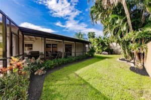 4866 TAHITI Lane, Naples, FL 34112 - MLS#226007477