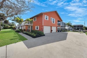 4741 Pembrooke Lane, Bonita Springs, FL 34134 - MLS#226007481