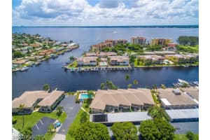 4113 19th Place, Cape Coral, FL 33904 - MLS#226007490