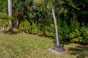 1076 Diamond Lake Circle, Naples, FL 34114 - MLS#226007498