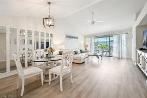 515 Gabriel Cir 1910, Naples
