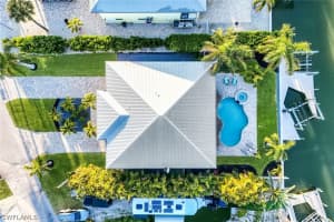 231 Sterling Avenue, Fort Myers Beach, FL 33931 - MLS#226007511