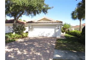 3387 Cayman Ln, Naples