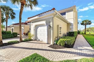 895 Eastham Way M102, Naples