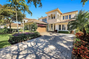 2106 Modena Court, Naples, FL 34105 - MLS#226007565