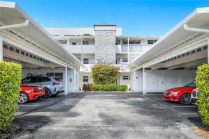 668 Broad Ave S J668, Naples