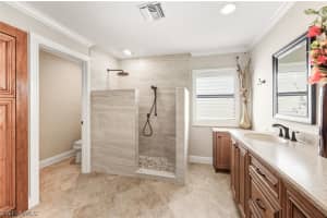 738 Reef Point Circle, Naples, FL 34108 - MLS#226007604