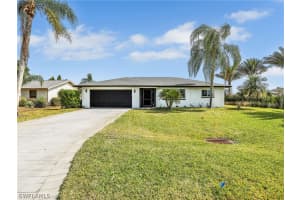 25093 Paradise Road, Bonita Springs, FL 34135 - MLS#226007605