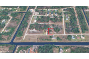 1113 Hudson Street, Lehigh Acres, FL 33974 - MLS#226007659