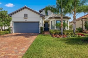 2730 Aviamar Cir, Naples