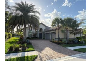 9012 Sorreno Court, Naples, FL 34119 - MLS#226007678