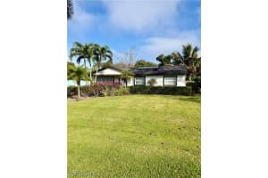 733 Pine Cone Lane, Naples, FL 34104 - MLS#226007679