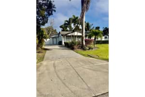 733 Pine Cone Lane, Naples, FL 34104 - MLS#226007679