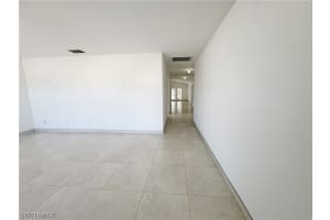 630 105th Avenue, Naples, FL 34108 - MLS#226007687