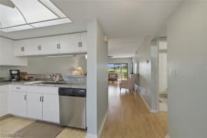 7300 Saint Ives Way, Naples, FL 34104 - MLS#226007722