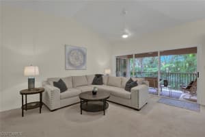 386 Emerald Bay Circle, Naples, FL 34110 - MLS#226007732