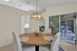 386 Emerald Bay Circle, Naples, FL 34110 - MLS#226007732