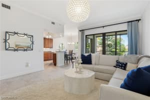 975 Sandpiper Street, Naples, FL 34102 - MLS#226007739