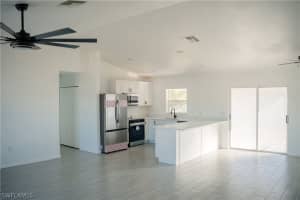 322 26TH Terrace, Cape Coral, FL 33909 - MLS#226007740